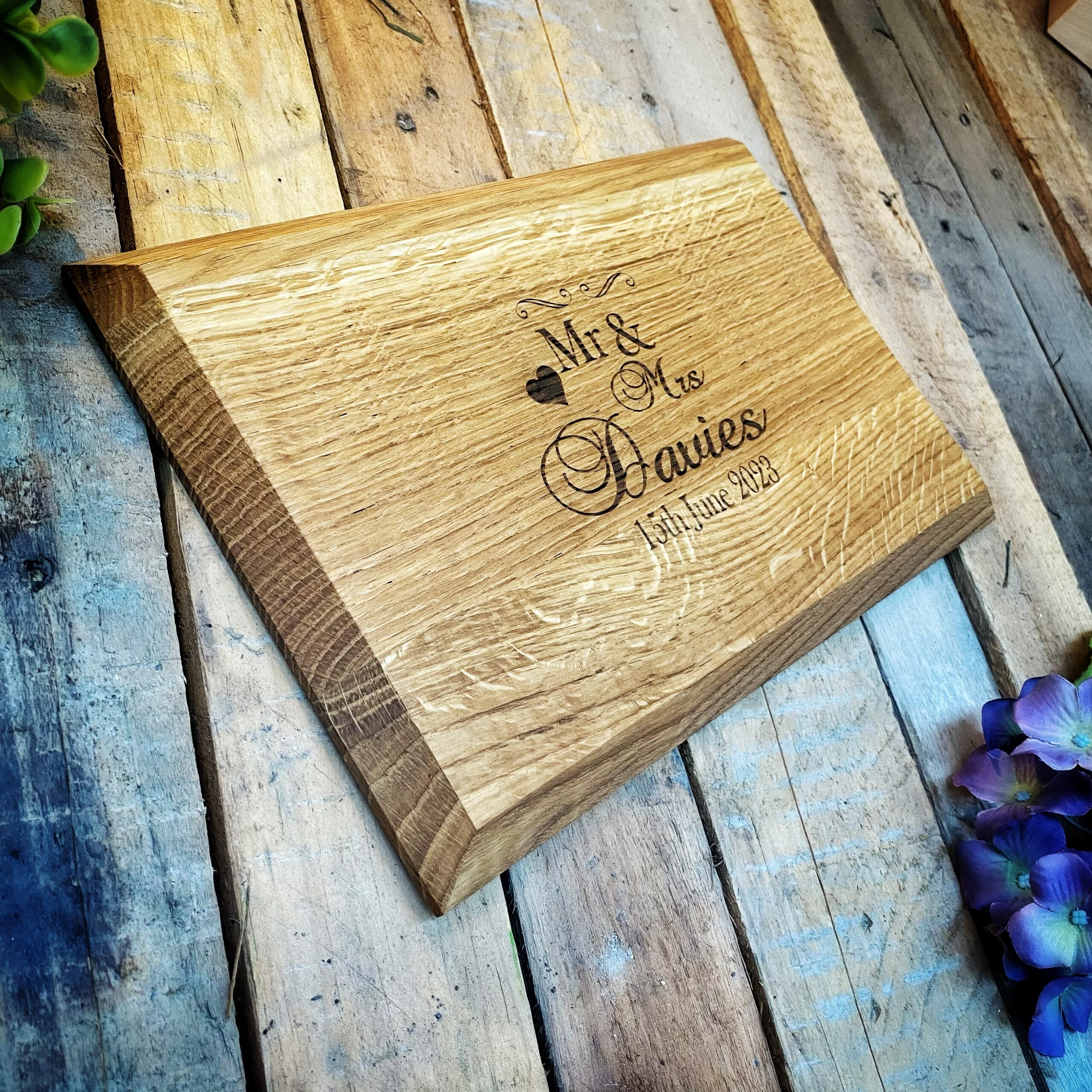 Personalised_Solid_Oak_Board_TOP